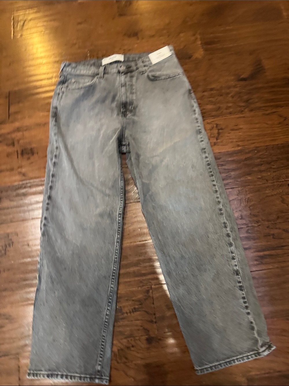 New Hollister Mens washed gray color jeans baggy style size 32 waist 30 length